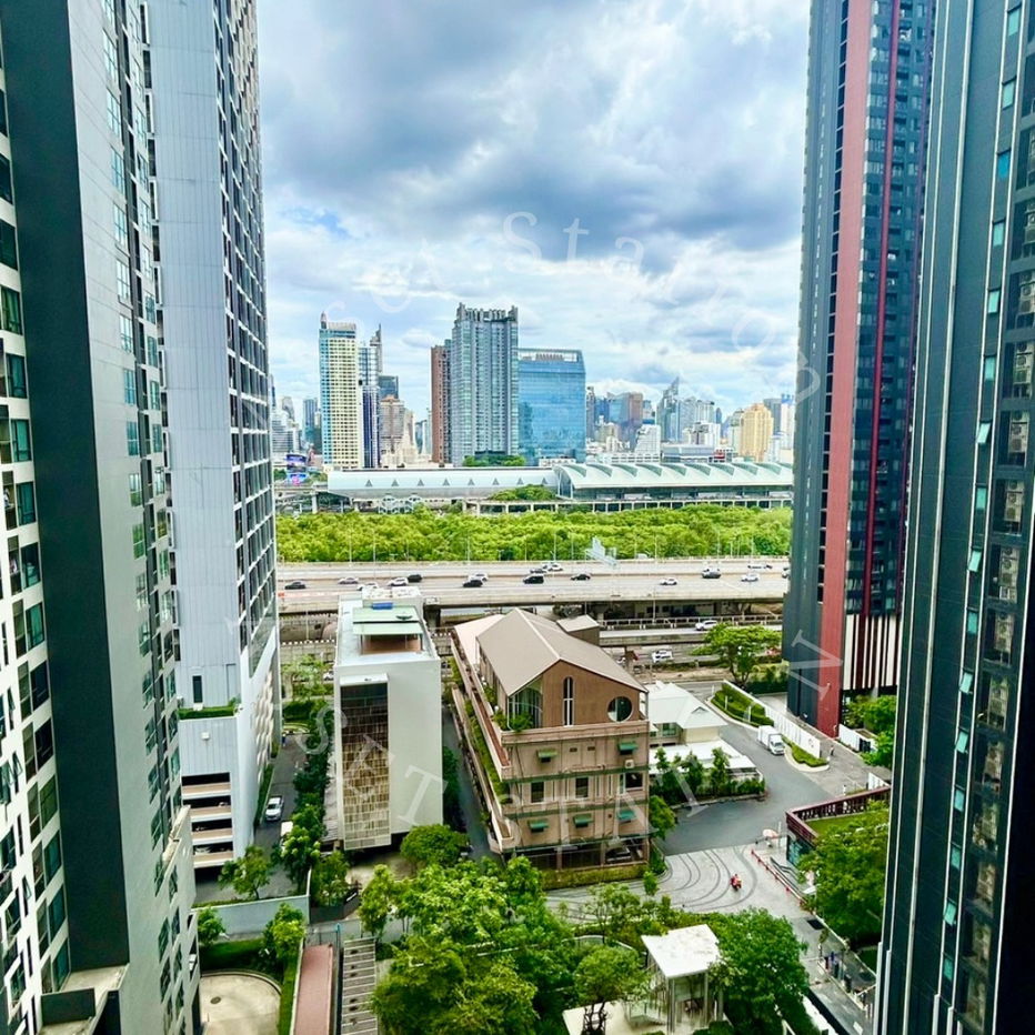 รูป ขายด่วน! 💥 ห้องสวย ทิศใต้ ลมดีตามหลักฮวงจุ้ยที่ Life Asoke - Rama 9 🍀  - รูปที่ 8/9