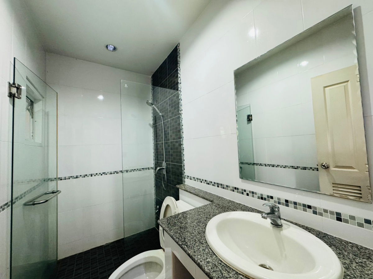 picture House for RENT! Close to Town near Big-C shopping mall, Central Festival, Fresh Market and etc. - 12/25