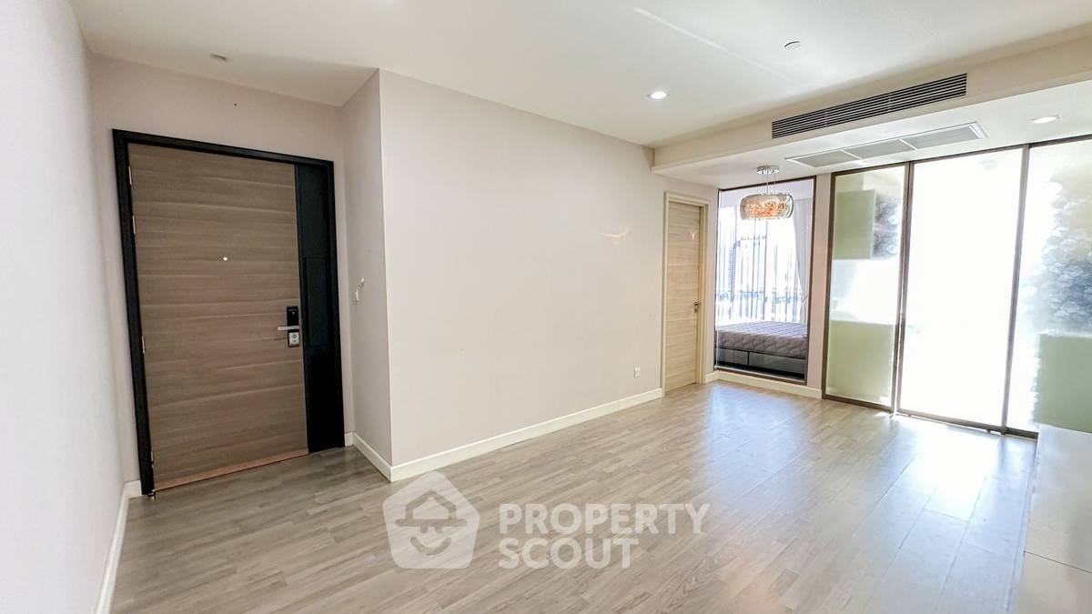 picture 1-BR Condo at The Room Sathorn near BTS Saint Louis (ID 1781092) - 4/10