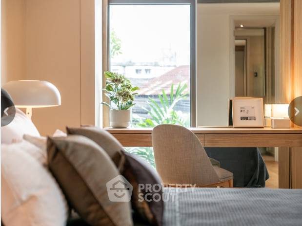 picture 2-BR Condo at Supreme Legend Condominium near MRT Khlong Toei (ID 512826) - 4/7