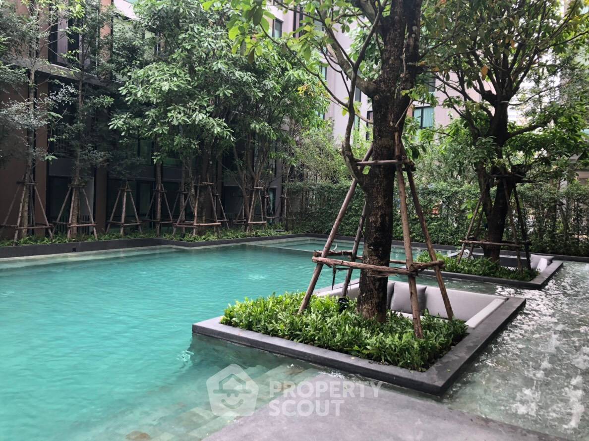 picture 2-BR Condo at Vtara 36 near BTS Thong Lor (ID 363019) - 12/63