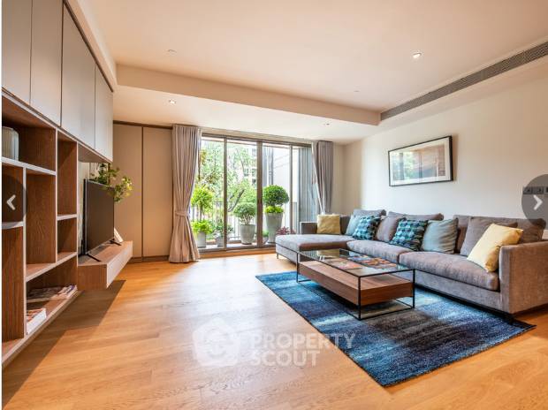 picture 2-BR Condo at Supreme Legend Condominium near MRT Khlong Toei (ID 512826) - 1/7