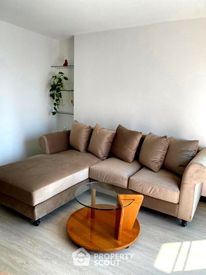 ขายคอนโด : คอนโด 2-ห้องนอน ที่ ท็อป วิว ทาวเวอร์ คอนโดมิเนียม ใกล้ BTS ทองหล่อ (ID 882906)