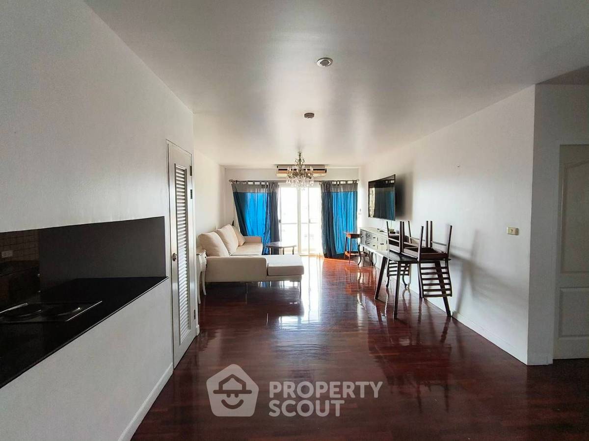 picture 2-BR Condo at Paholyothin Park Condominium near BTS Saphan Khwai (ID 998524) - 1/18