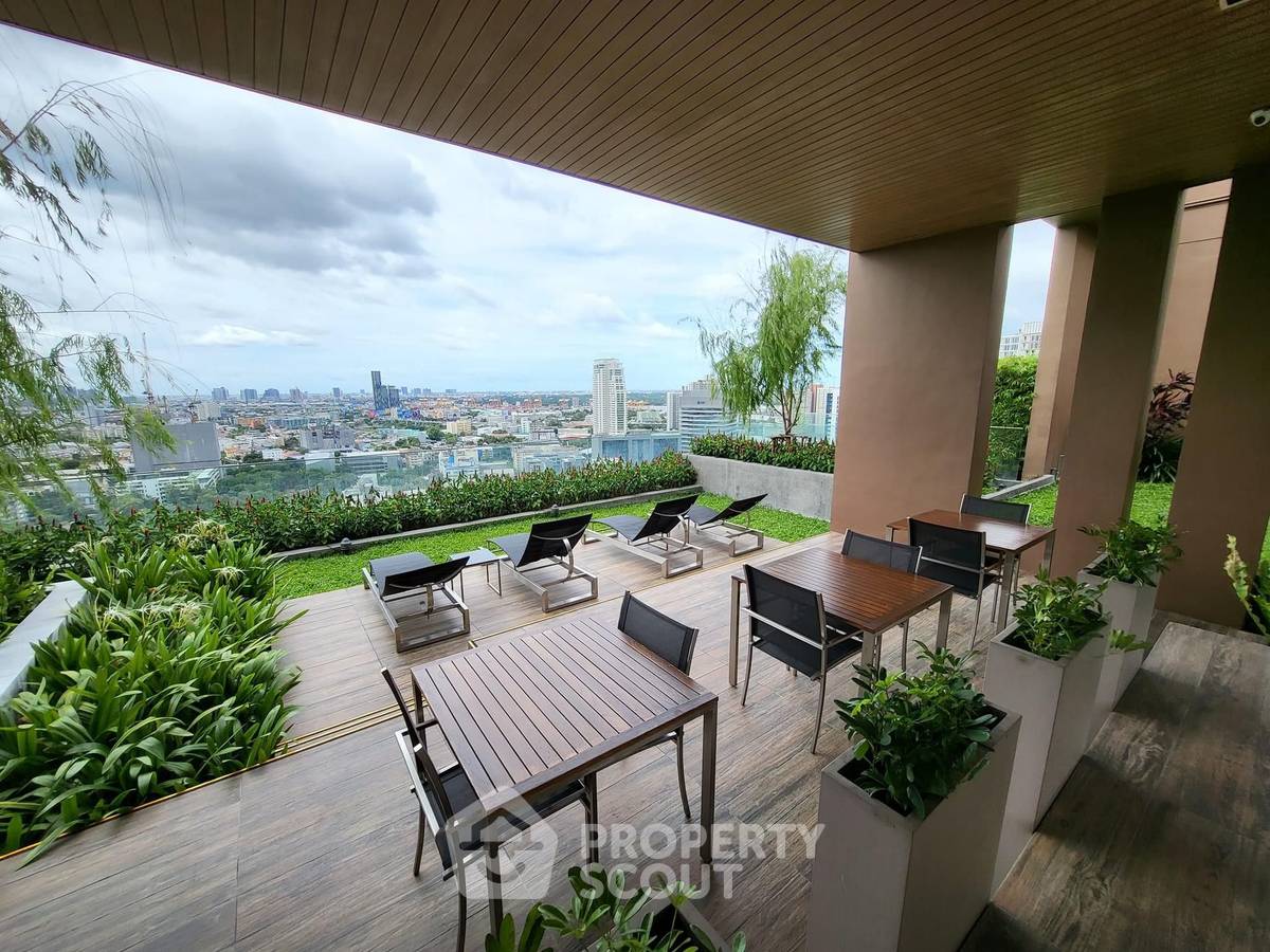 picture 1-BR Condo at The Lofts Ekkamai near BTS Ekkamai (ID 1291642) - 8/10