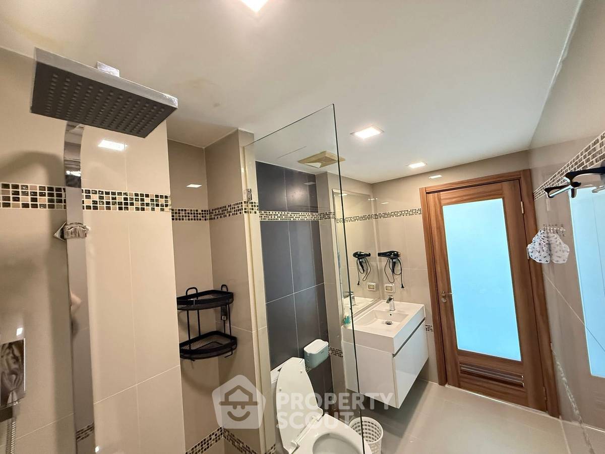 picture 1-BR Condo at Club Royal Condominiums close to Sanctuary of Truth (ID 2285471) - 6/11