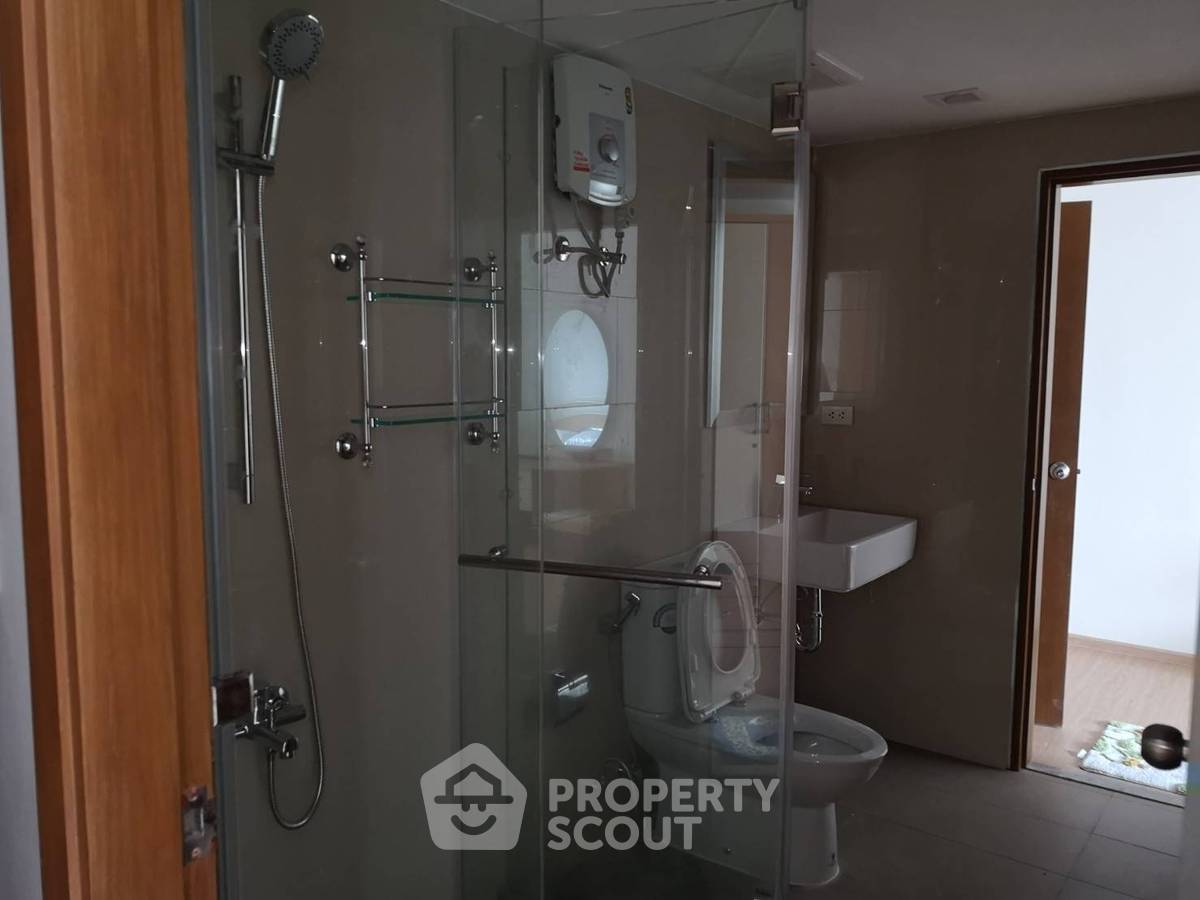 picture 3-BR Condo at Royal Castle Sukhumvit near BTS Phrom Phong (ID 886659) - 5/7