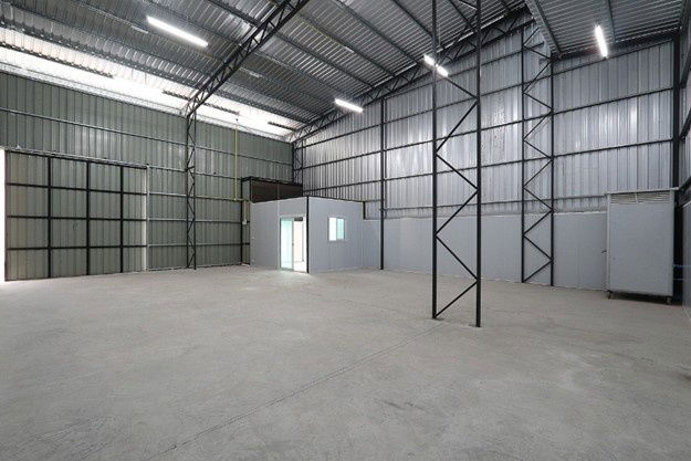 picture Chom Thong Ware house (Room A5)  - 3/6