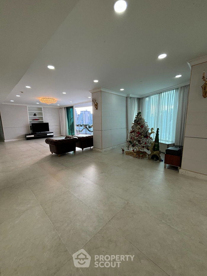 picture 4 Bedroom Penthouse at Royce Private Residences (ID 1404323) - 3/26