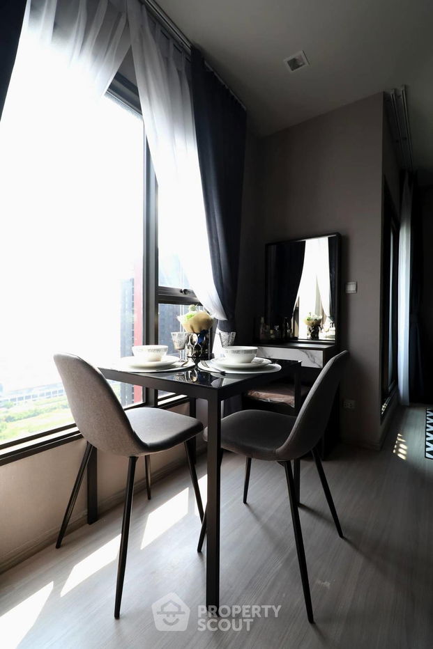picture 1-BR Condo at Life Asoke - Rama 9 near MRT Phra Ram 9 (ID 747777) - 2/9