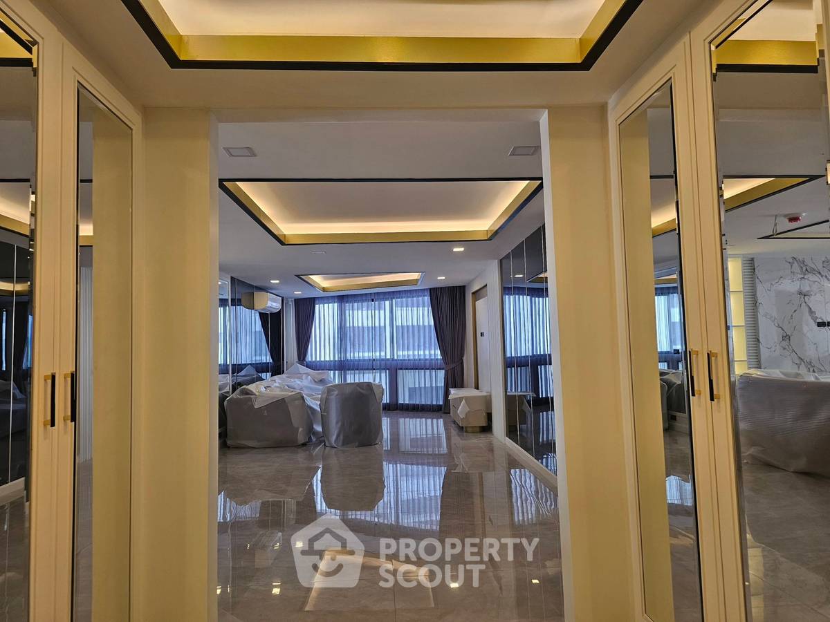 รูป คอนโด 3-ห้องนอน ที่ เพรสซิเดนท์ ปาร์ค คอนโดมิเนี่ยม ใกล้ MRT ศูนย์การประชุมแห่งชาติสิริกิติ์ (ID 2286827) - รูปที่ 2/11