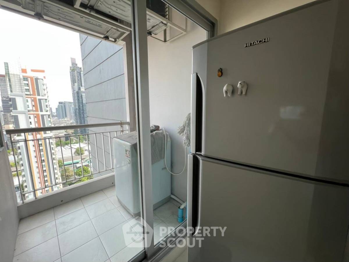 picture 1-BR Condo at Life @ Sathorn 10 near BTS Saint Louis (ID 1443382) - 11/22