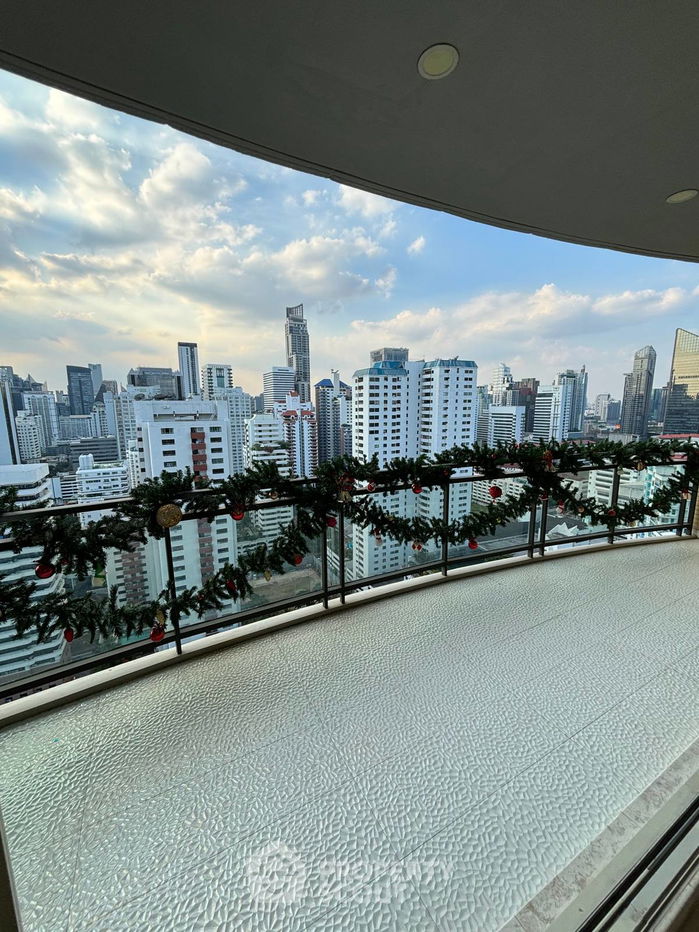 picture 4 Bedroom Penthouse at Royce Private Residences (ID 1404323) - 14/26