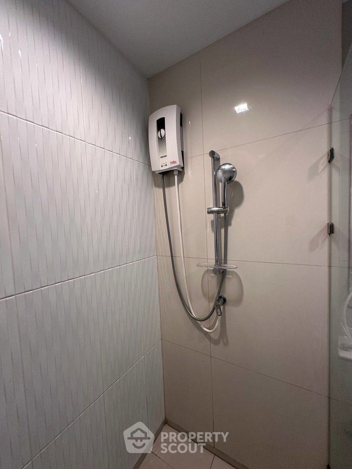picture 1-BR Condo at Life One Wireless near BTS Phloen Chit (ID 382449) - 8/25