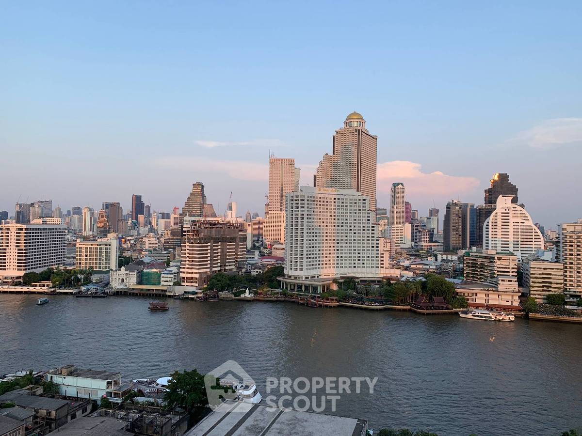 picture 2-BR Condo at The River Condominium near BTS Saphan Taksin (ID 513216) - 7/13