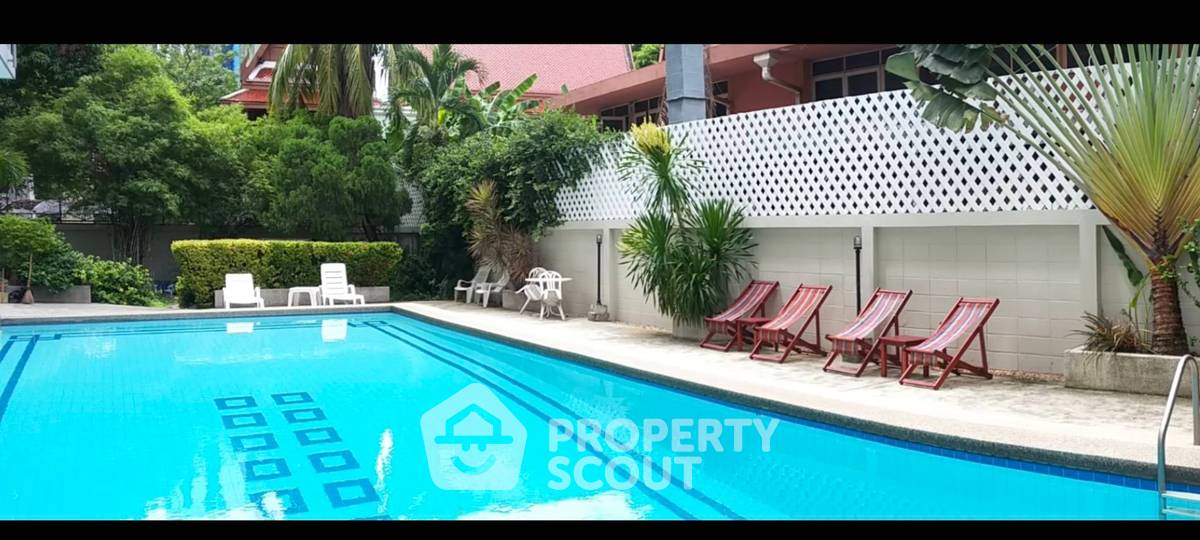picture 3-BR Condo at Baan Prida Condominium near BTS Nana (ID 893895) - 16/16
