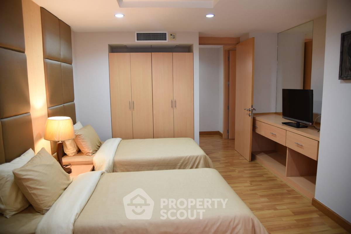 picture 3-BR Condo at The KNIGHT Sukhumvit 31 Residence near MRT Sukhumvit (ID 511260) - 5/10