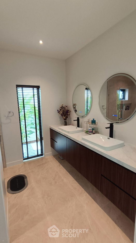 รูป วิลล่า 3-ห้องนอน ใน วังก์พง (ID 2257142) - รูปที่ 27/39