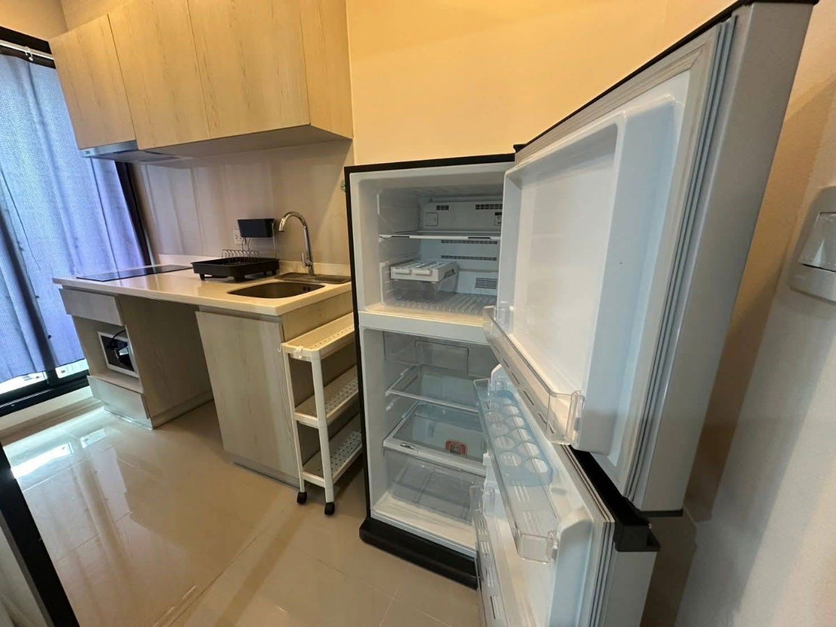 picture Life Asoke , just a short walk from MRT Phetchaburi and SWU, available for rent at 17,000 THB per month - 6/6