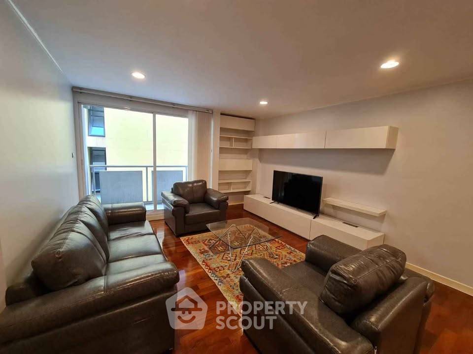 picture 3-BR Condo at Baan Siri Ruedee Condominium near BTS Phloen Chit (ID 2088139) - 2/12