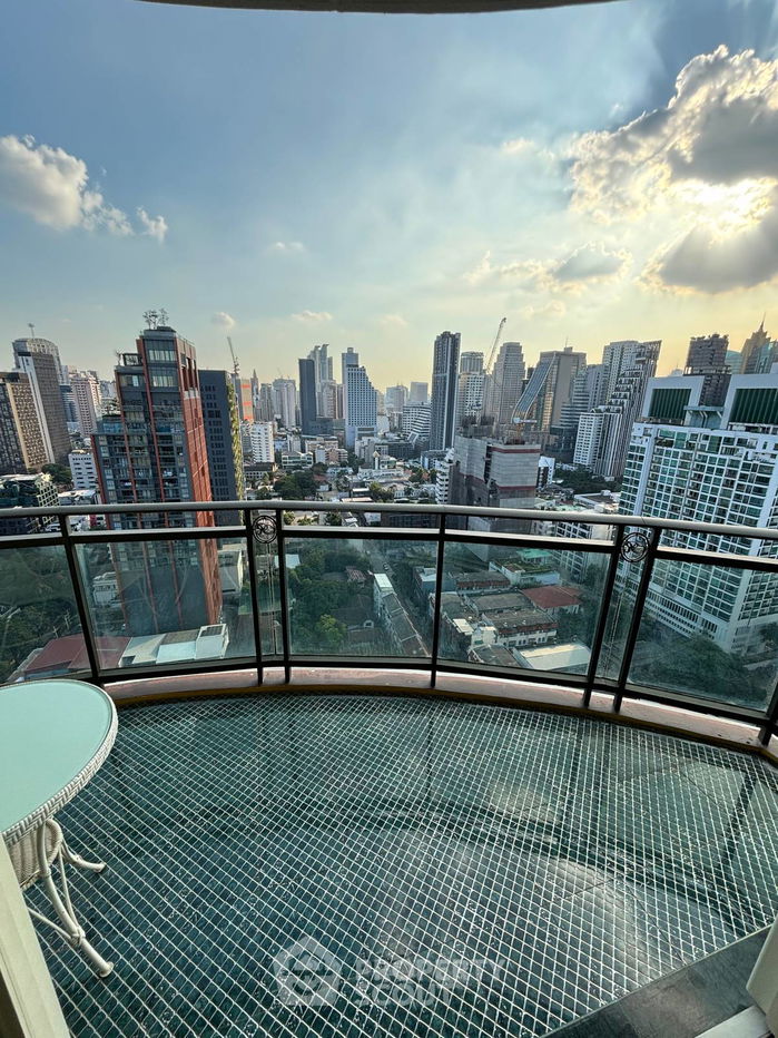 picture 4 Bedroom Penthouse at Royce Private Residences (ID 1404323) - 22/26