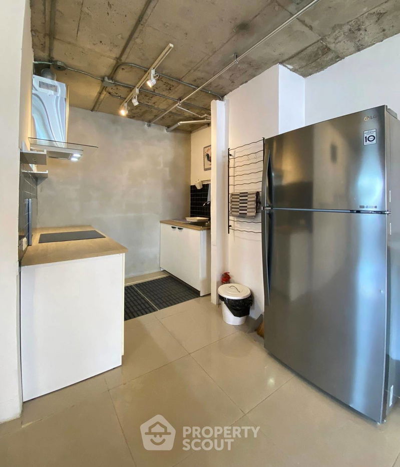 picture 2-BR Condo at Beverly Tower near ARL Makkasan (ID 512398) - 9/18