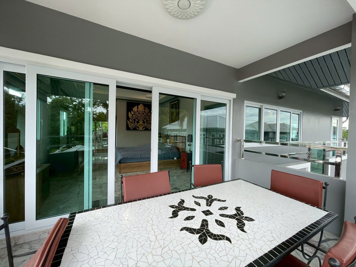 รูป บ้านพร้อมสระน้ำให้เช่า 2 ห้องนอน3 ห้องน้ำ ราคา 50,000 บาท - รูปที่ 18/19