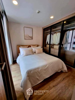 Condos for sale Khlong Toei Market : 1-BR Condo at The Teak Sathorn-Lumpini near MRT Khlong Toei (ID 1273509)