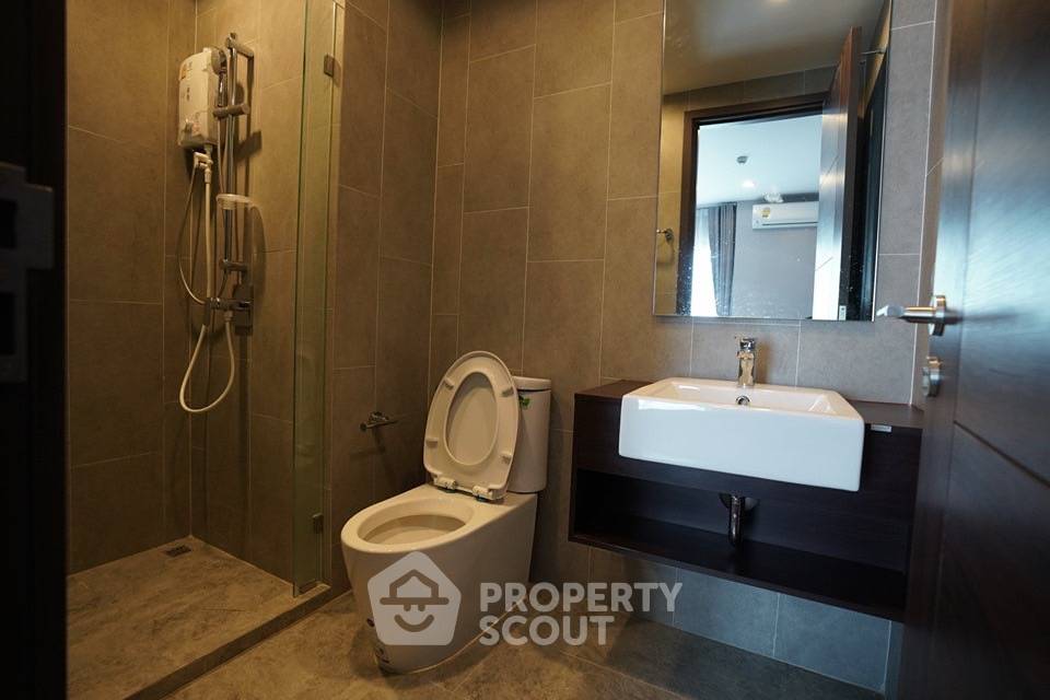 picture 1-BR Condo at C Ekkamai near ARL Ramkhamhaeng (ID 648804) - 4/16
