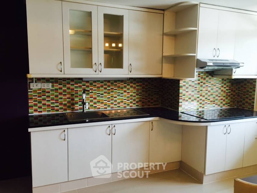 picture 3-BR Condo at Royal Castle Sukhumvit near BTS Phrom Phong (ID 514499) - 4/9