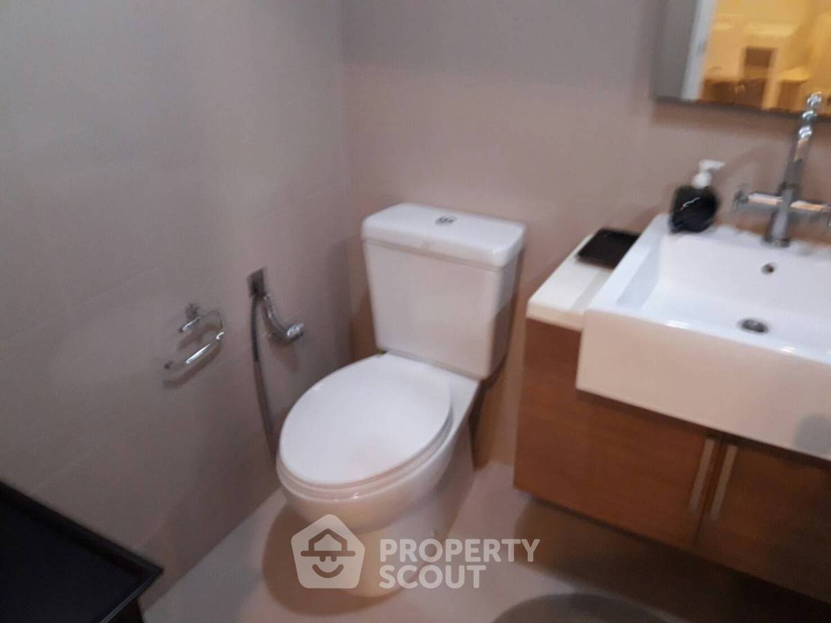 รูป คอนโด 1-ห้องนอน ที่ ไฮฟ์ สุขุมวิท 65 ใกล้ BTS เอกมัย (ID 884587) - รูปที่ 6/6