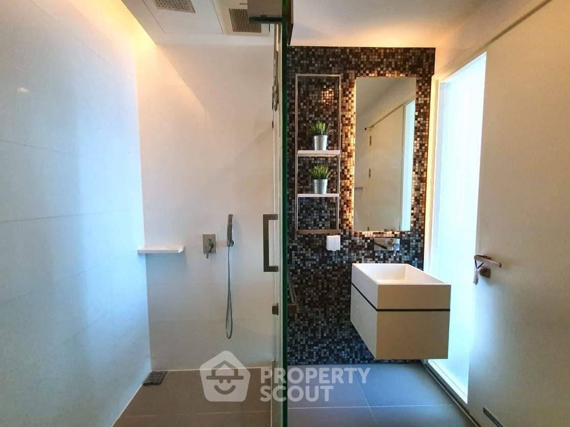 รูป คอนโด 1-ห้องนอน ที่ เดอะ รูม สุขุมวิท 69 ใกล้ BTS พระโขนง (ID 998626) - รูปที่ 3/15
