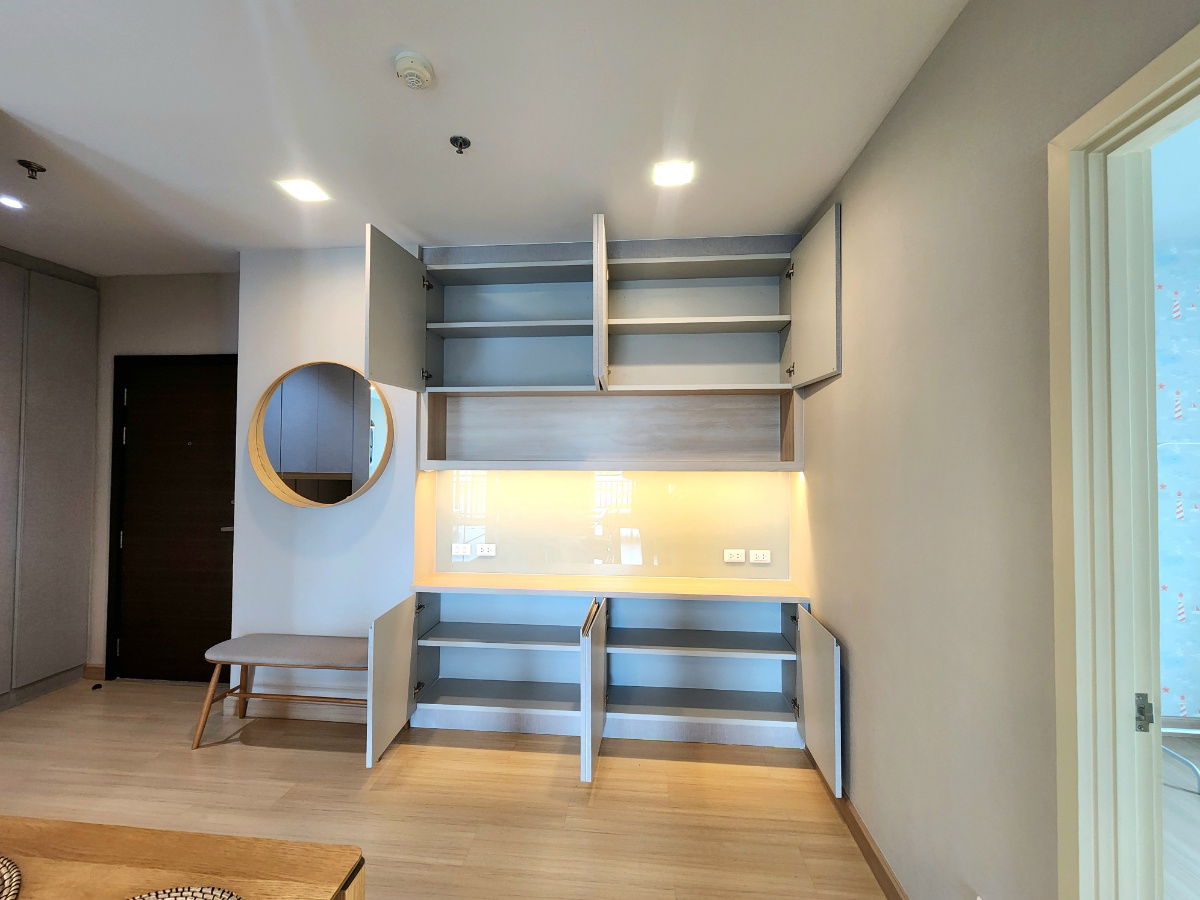 picture Reduced price** Sale / For rent Supalai City Resort Rama 8 **Real room, real picture** 2 bedrooms, 75 square meters, pool view SNS027 - 13/86