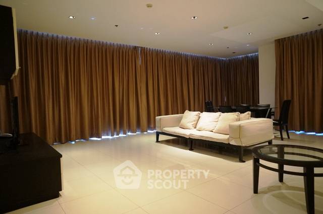 picture 4-BR Condo at Athenee Residence near BTS Phloen Chit (ID 514195) - 2/6