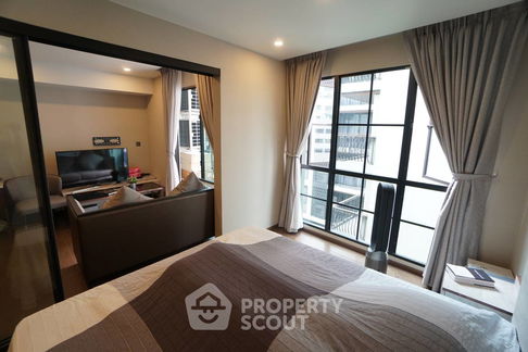 1-BR Condo at Na Vara Residence near BTS Chit Lom (ID 60235)