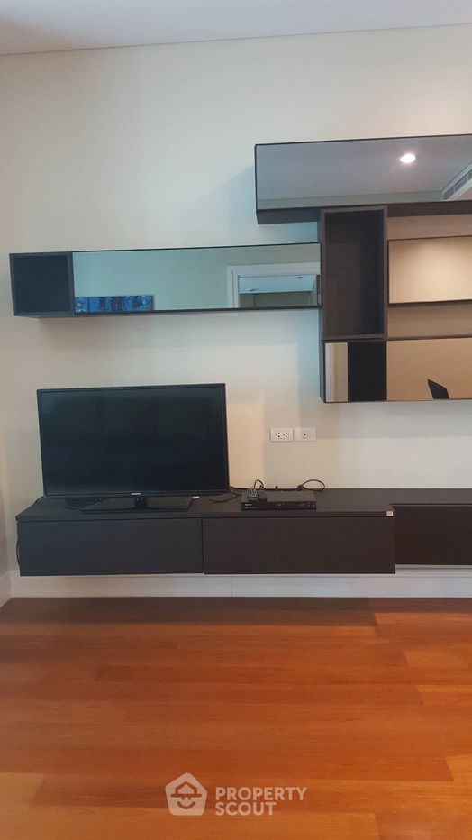 picture 1-BR Condo at Bright Sukhumvit 24 Condominium near BTS Phrom Phong (ID 883443) - 9/9