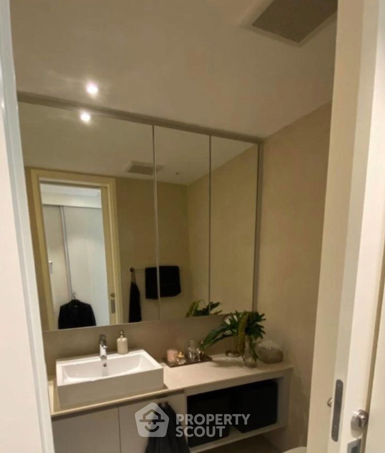 picture 2-BR Condo at Supreme Legend Condominium near MRT Khlong Toei (ID 2294600) - 13/13