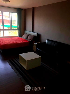 Condos for sale Hua Hin Market Village : 1-BR Condo at Baan Koo Kiang Huahin in Nong Kae (ID 1163677)