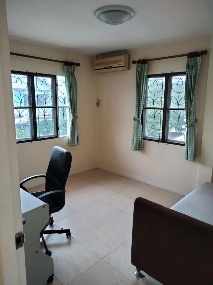 picture Secondhand House for sales. Great location. Reasonable Price. - 11/15