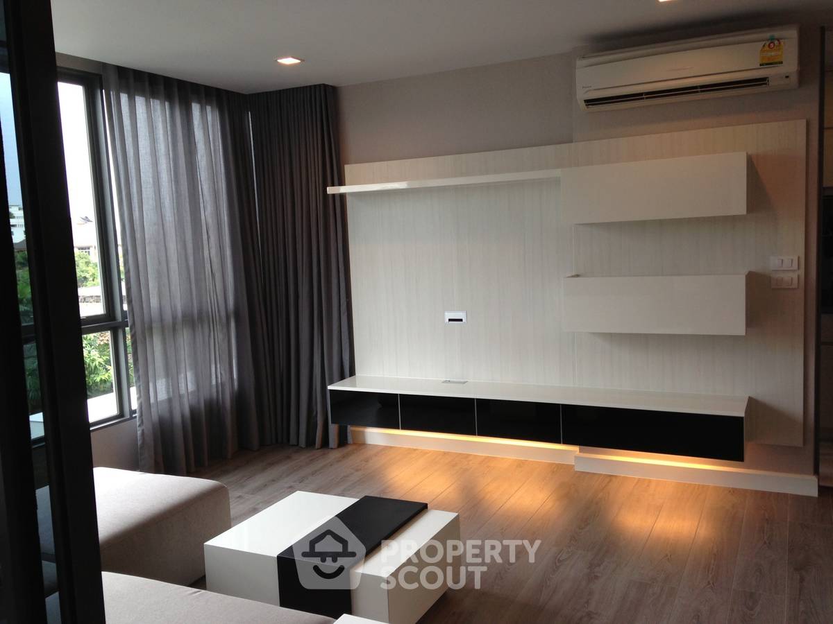 รูป คอนโด 1-ห้องนอน ที่ เดอะ รูม สุขุมวิท 40 ใกล้ BTS ทองหล่อ (ID 814811) - รูปที่ 5/9