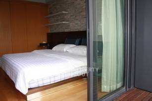 คอนโด 2-ห้องนอน ที่ เดอะ เม็ท สาทร ใกล้ BTS ช่องนนทรี (ID 882392)