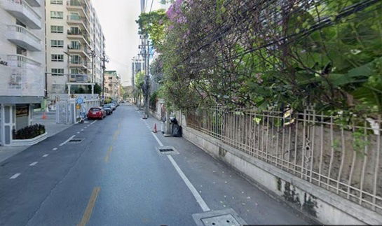 picture Urgent!! Townhouse for sale, Sukhumvit Soi 41 - 2/3