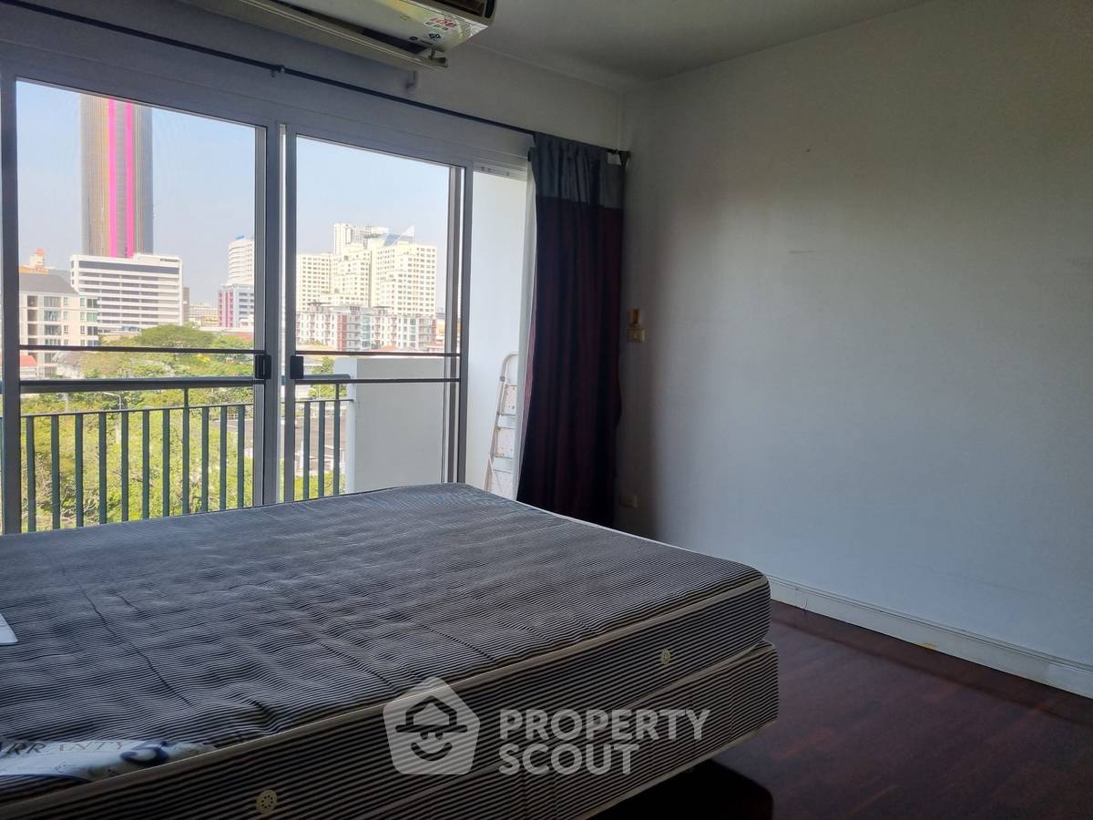 picture 2-BR Condo at Paholyothin Park Condominium near BTS Saphan Khwai (ID 998524) - 16/18