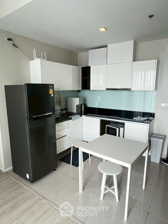 picture 1-BR Condo at Quinn Condo Ratchada 17 near MRT Sutthisan (ID 2296183) - 11/13
