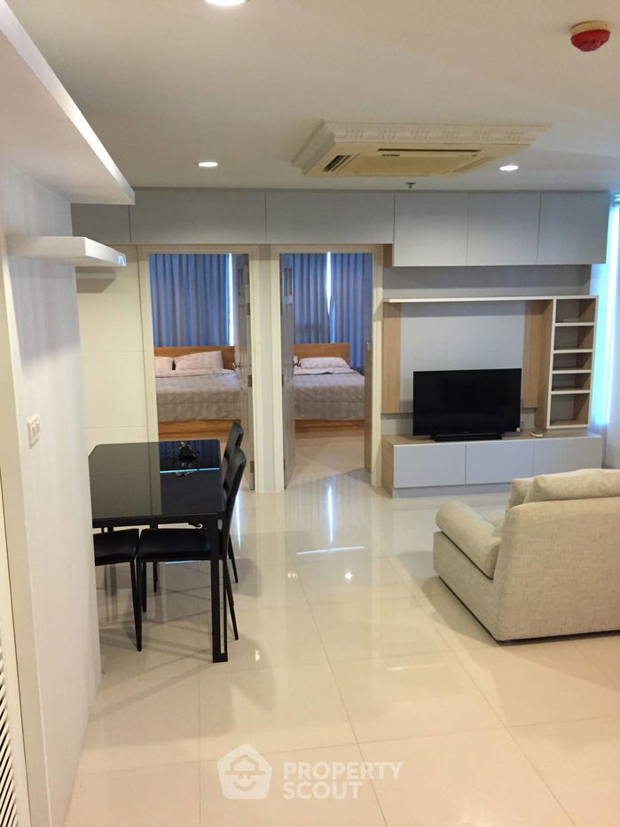 picture 2-BR Condo at Sukhumvit Living Town near MRT Phetchaburi (ID 492334) - 6/18