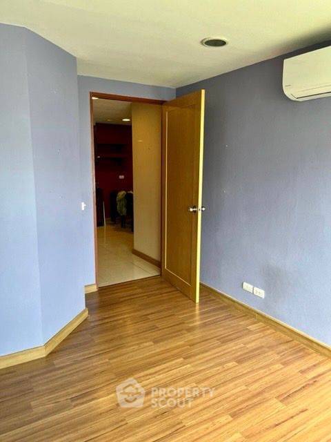 picture 2-BR Condo at Harmony Living Paholyothin 11 Condominium near BTS Saphan Khwai (ID 890984) - 4/18