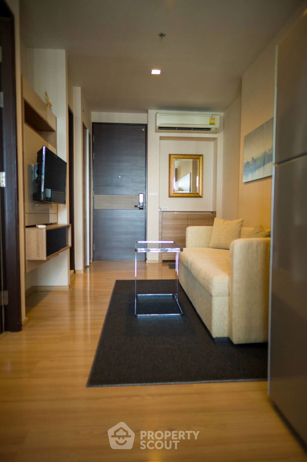 รูป คอนโด 1-ห้องนอน ที่ ริธึ่ม สาทร ใกล้ BTS สะพานตากสิน (ID 1176884) - รูปที่ 5/9