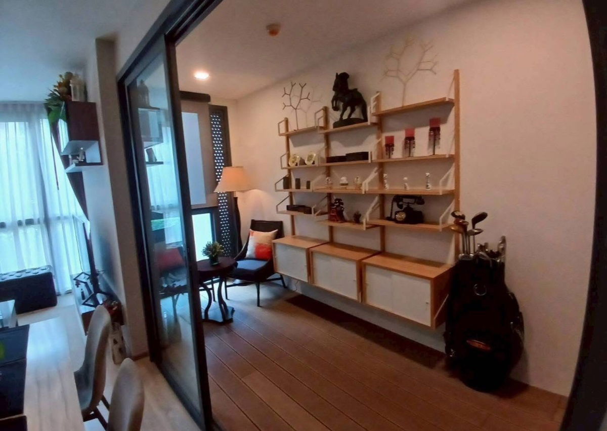 picture Taka Haus                     Ekkamai  - 3/14