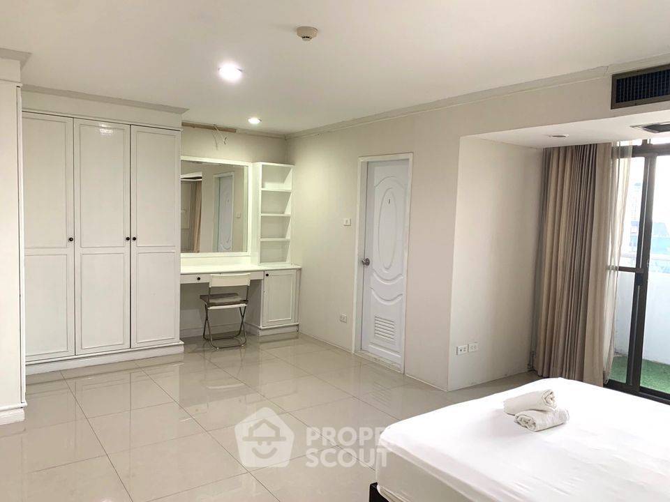 picture 3-BR Condo at The Waterford Park Sukhumvit 53 Condominium near BTS Thong Lor (ID 1742095) - 5/12