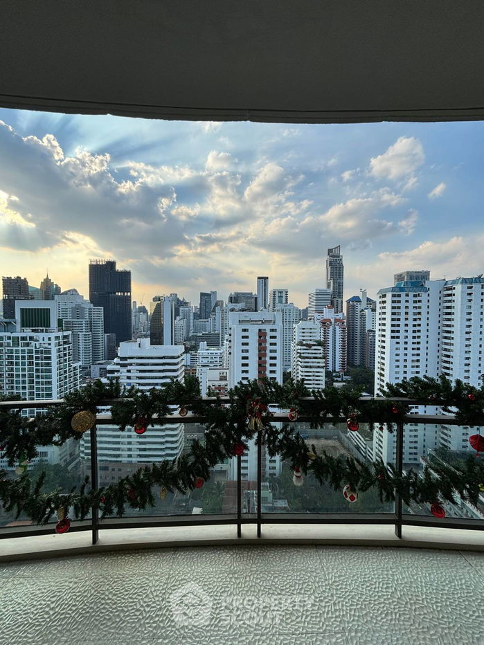 picture 4 Bedroom Penthouse at Royce Private Residences (ID 1404323) - 13/26